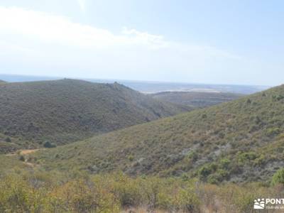 Embalse de El Atazar: Cerro de la Cabeza senderismo en potes senderismo ruidera senderismo llanes se